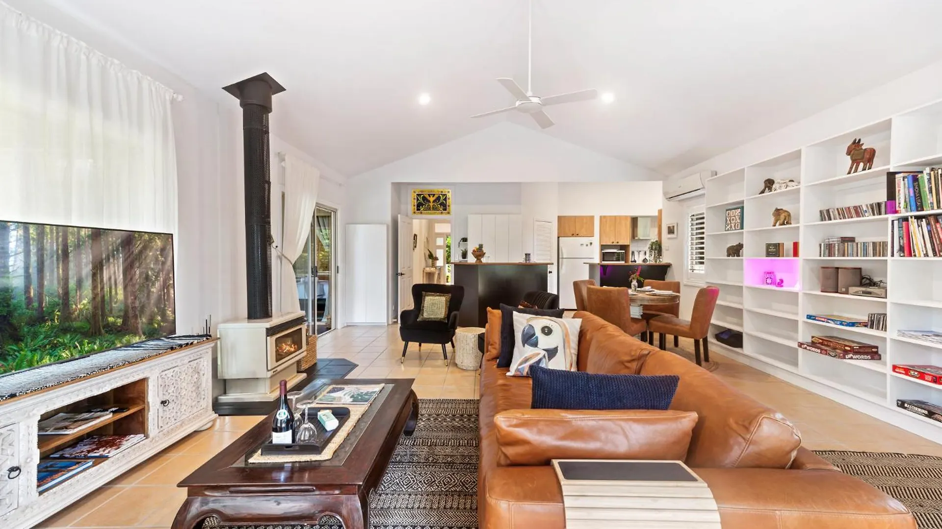 Holiday home Elevata Villa Luxe Spa Jacuzzi - Wood Fire - Claw Bath - Pet Friendly Montville